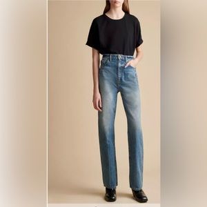 The Danielle Stretch Jean In Columbus
SIZE 30